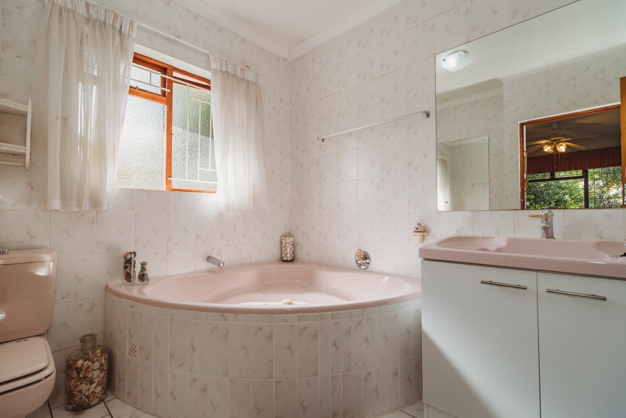 3 Bedroom Property for Sale in Bergsig Western Cape